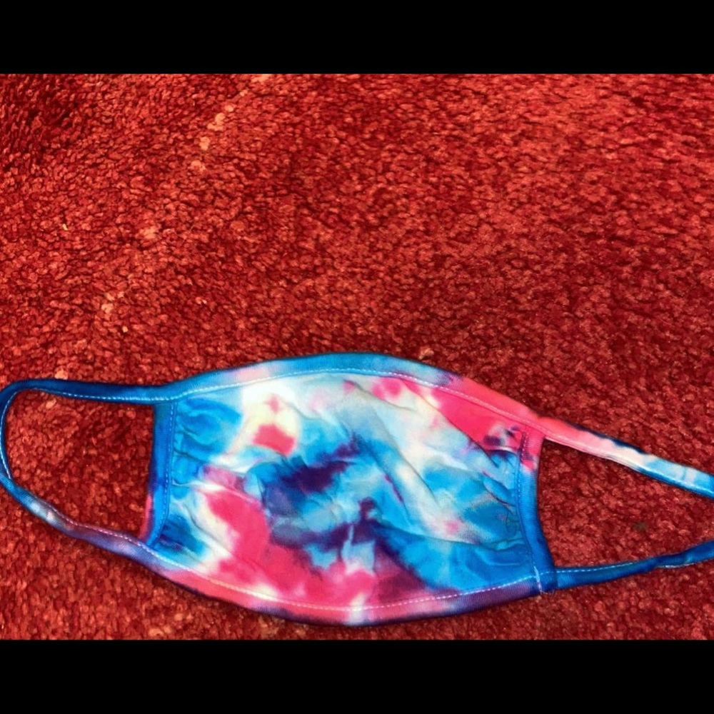 Tie dye mask!
